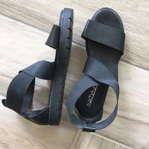 Anthropologie SixySeven Black strap sandal Sz 9